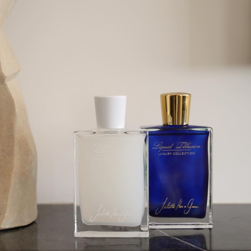 גישה חדשה ושונה, המשלבת מסורת עם חדשנות 
Juliette has a gun
קולקציית היוקרה של מותג הבישום המוביל גישה חדשה ושונה, המשלבת מסורת עם  חדשנות ומקוריות. בושם הוא יותר מניחוח , בושם הוא הצהרה. הקולקציה מאופיינת בניחוחות פירותיים ופרחוניים ועד לניחוחות עמוקים ועציים.